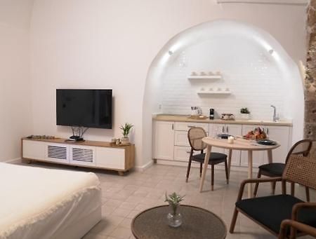 Hotel Beit-Sitti Acre Esterno foto